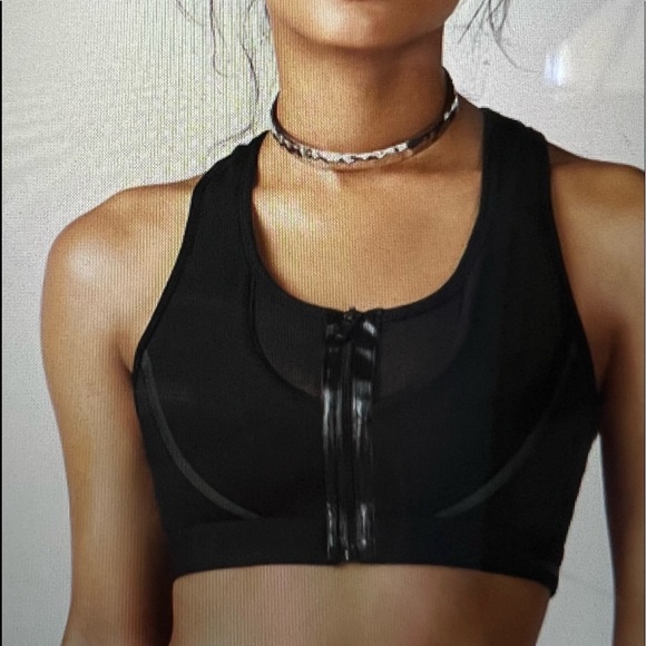 Fabletics black zip up sports bra - Picture 4 of 5